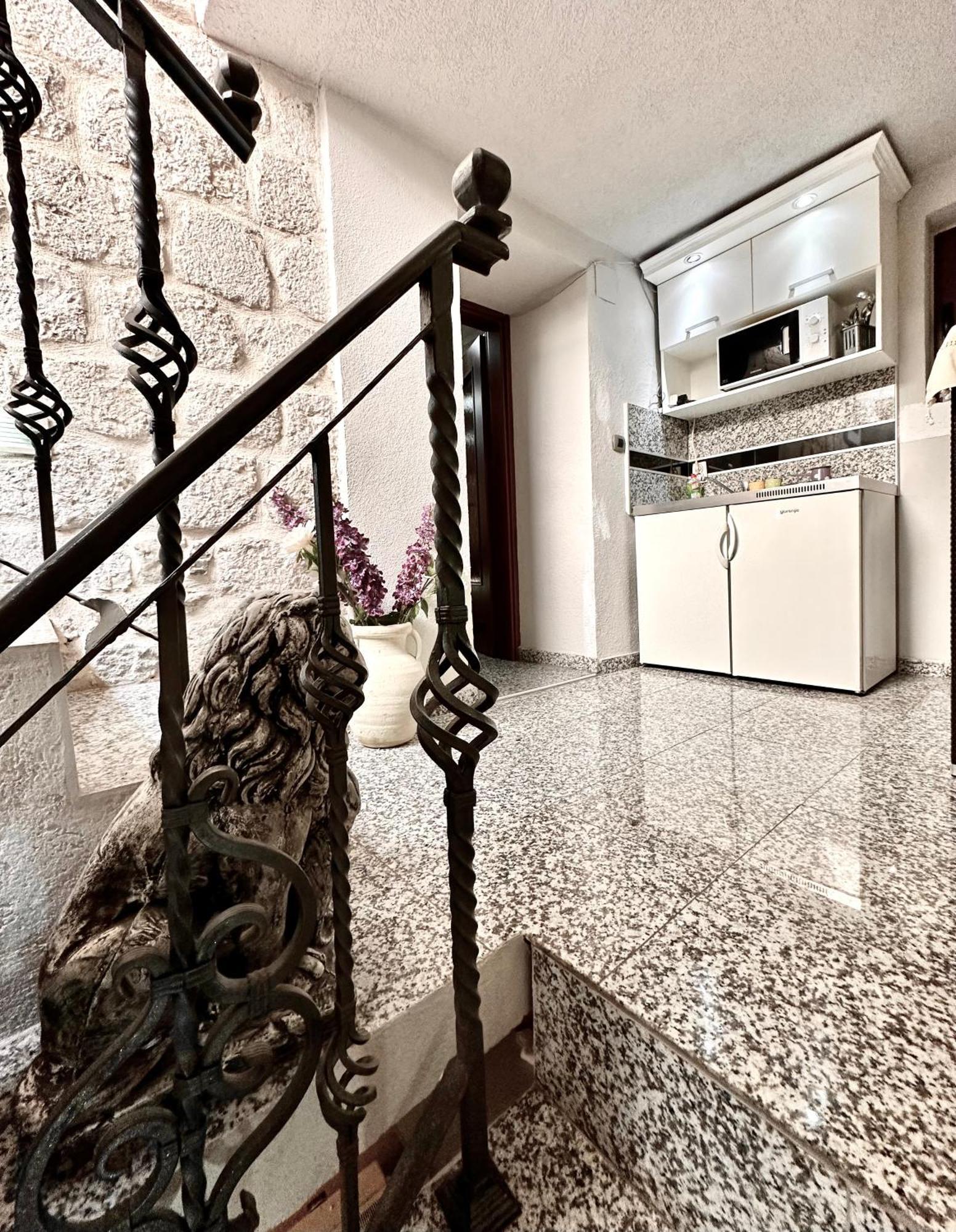 Novi Svet Apartment Kotor Ngoại thất bức ảnh