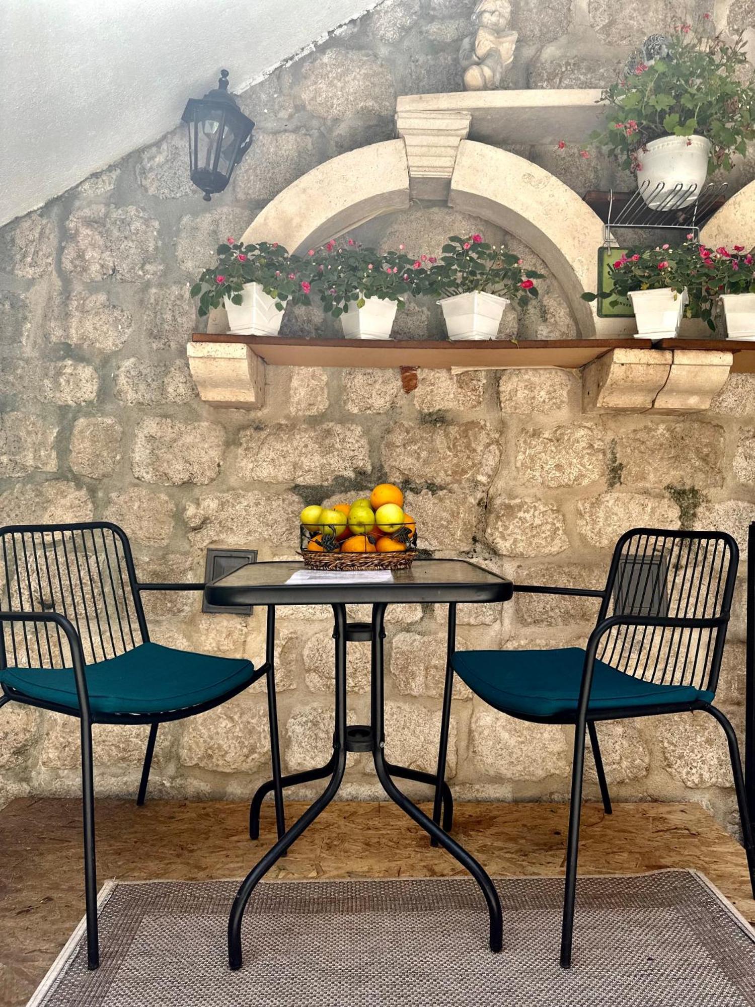 Novi Svet Apartment Kotor Ngoại thất bức ảnh